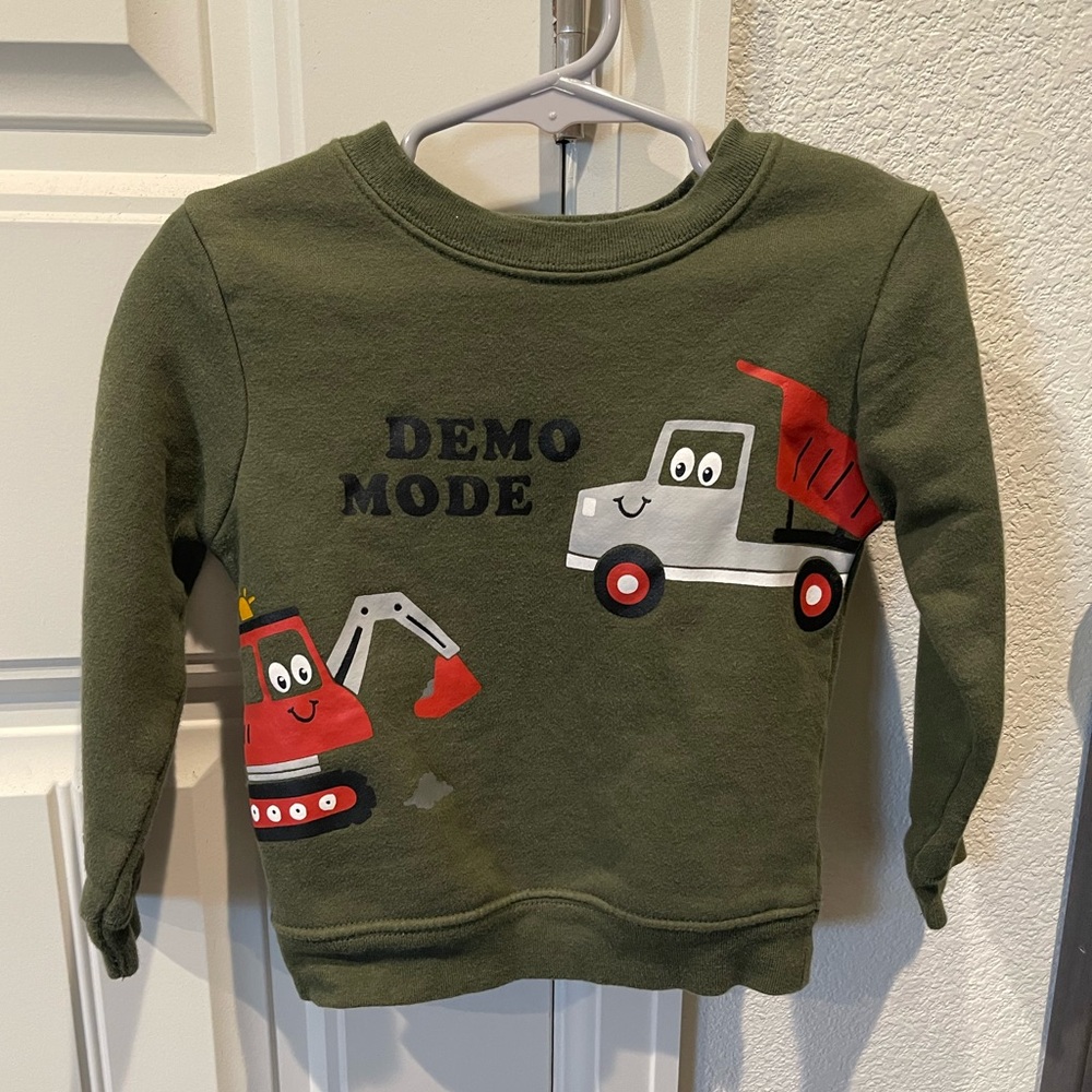 Garanimals toddler Construction Sweatshirt, size 24 months
